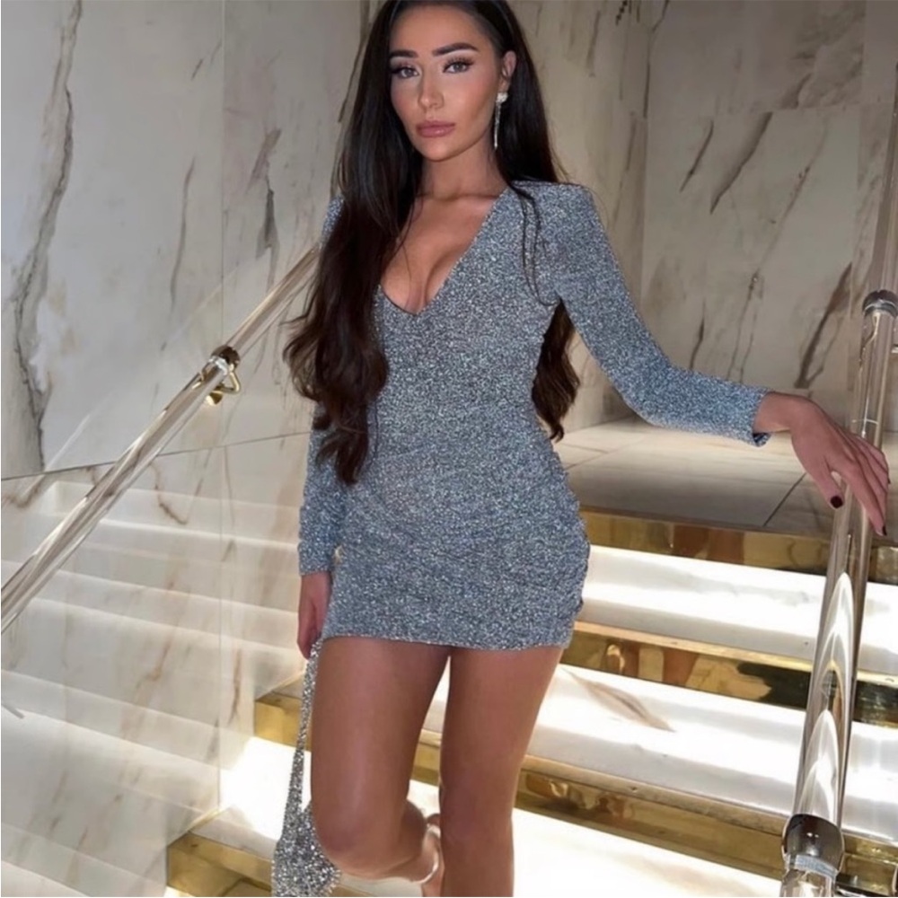 🔥Elegant Silver Long Sleeve Dress